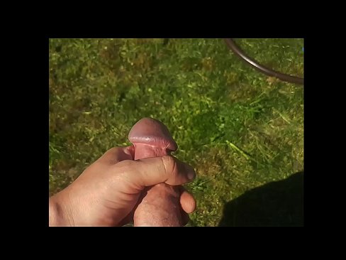 ❤️ Une chaudasse se fait baiser la chatte rose et jouit avec une giclée dans un jardin d'été... ❤ Vidéo de baise at fr.pornolemon.ru ❌️
